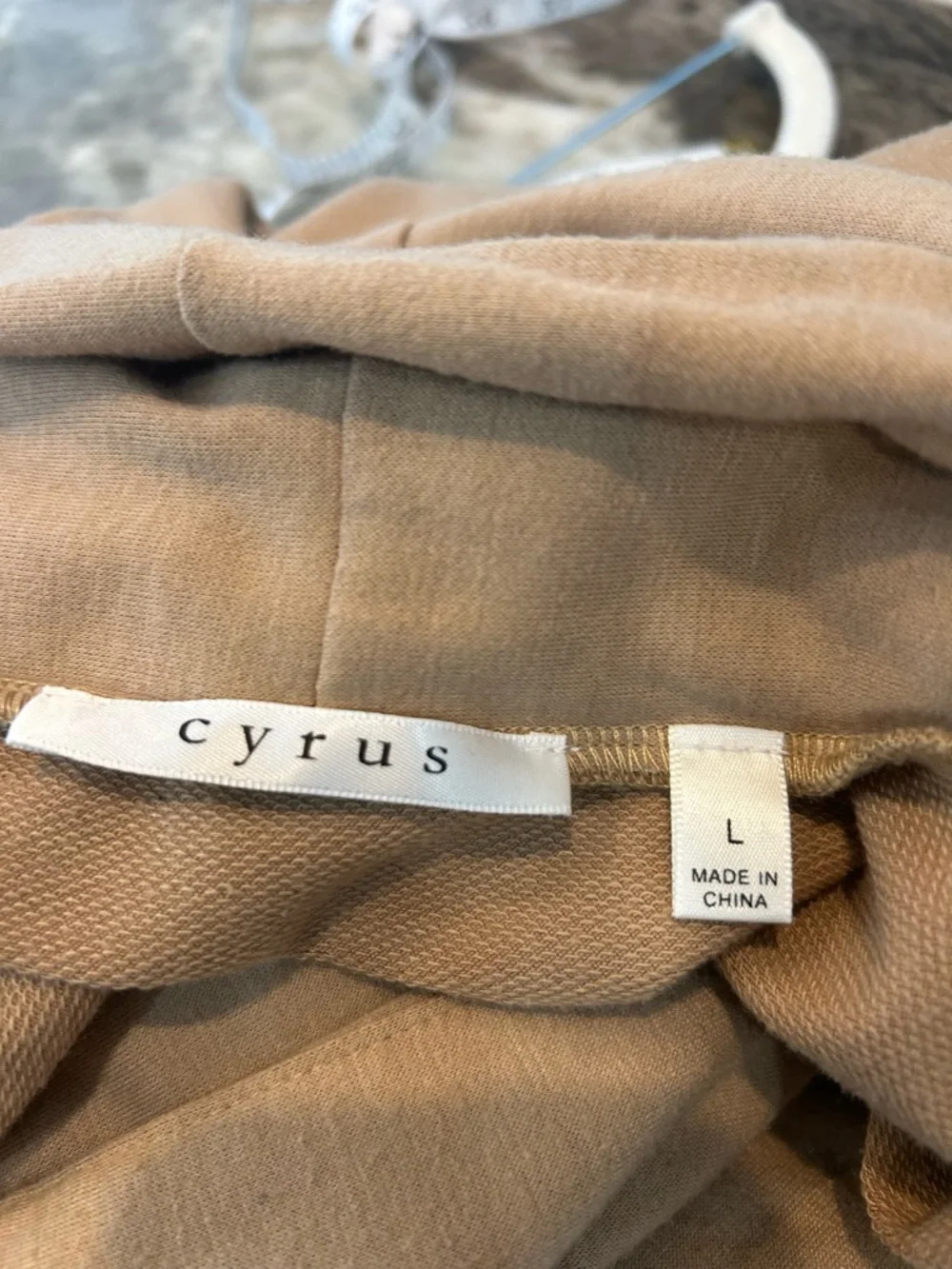 Cyrus Open-Front Cardigan in Camel size L slight wear small snag GUC - Picture 2 of 6